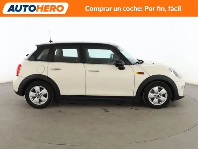Mini Hatch view 7