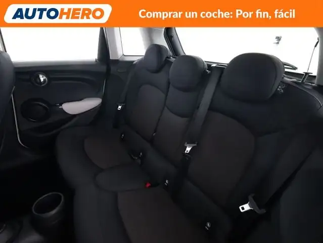 Mini Hatch view 15