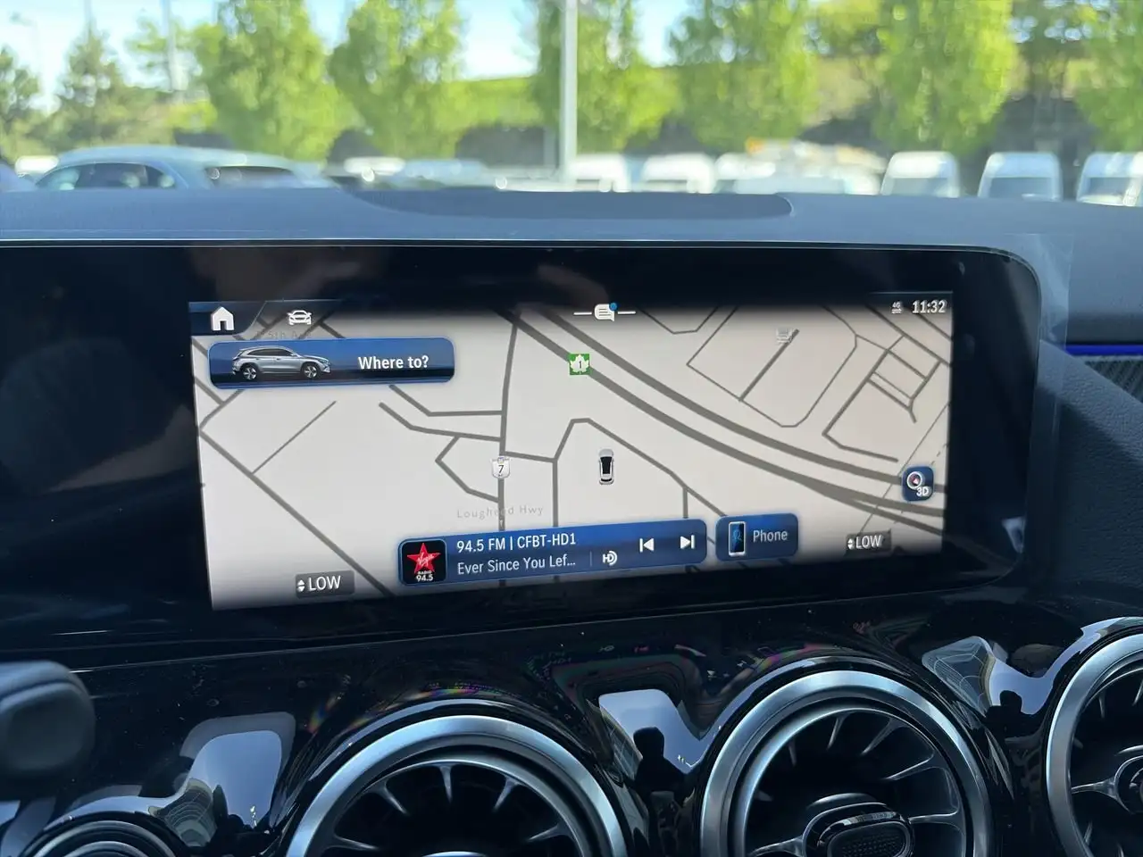 Mercedes-Benz GLA снимка Mercedes-Benz GLA
