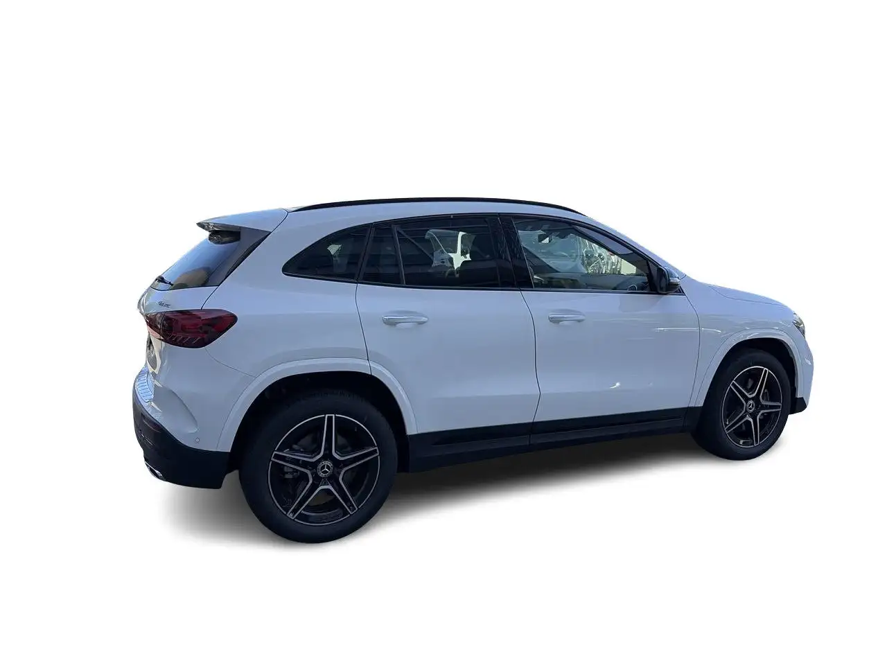 Mercedes-Benz GLA снимка Mercedes-Benz GLA