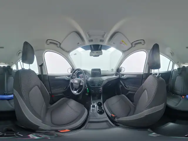 Ford Focus view 13