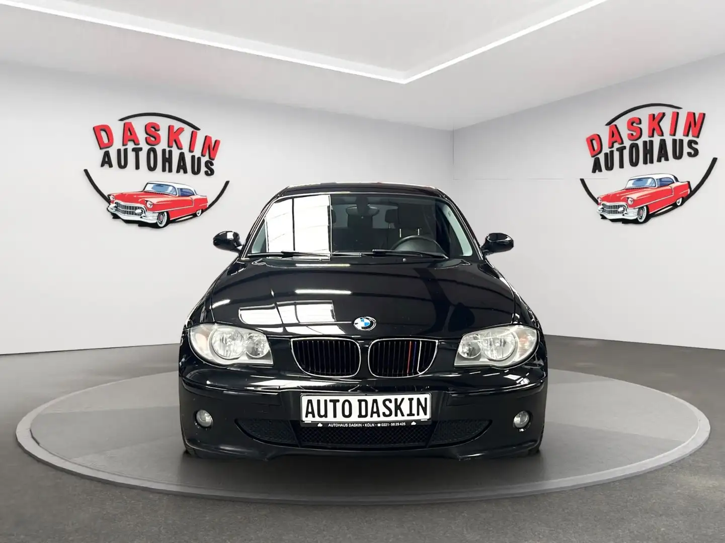 BMW 116 i Lim. 5-trg. TÜV NEU/KLIMA Noir - 2