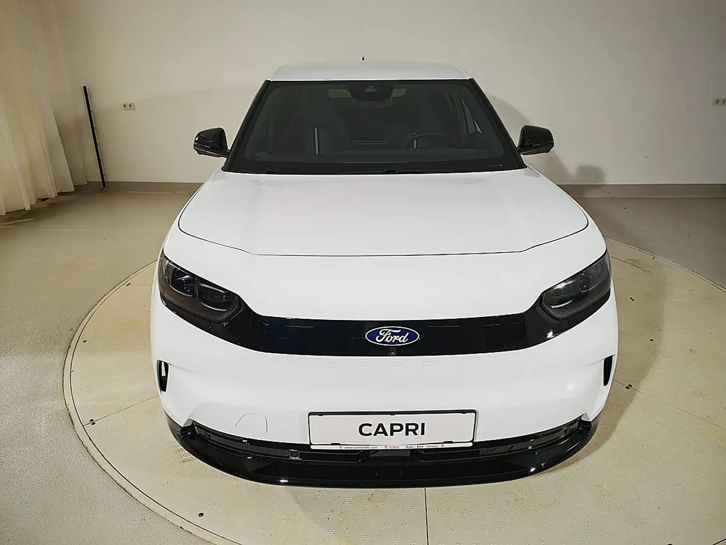 Ford Capri Elektro 77kWh Extended Range Select Weiß - 2