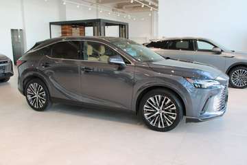 + E-four Executive Line 18,1kWh Aut.