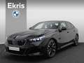 BMW i5 Sedan eDrive40 84 kWh M Sportpakket / Panoramadak Zwart - thumbnail 1