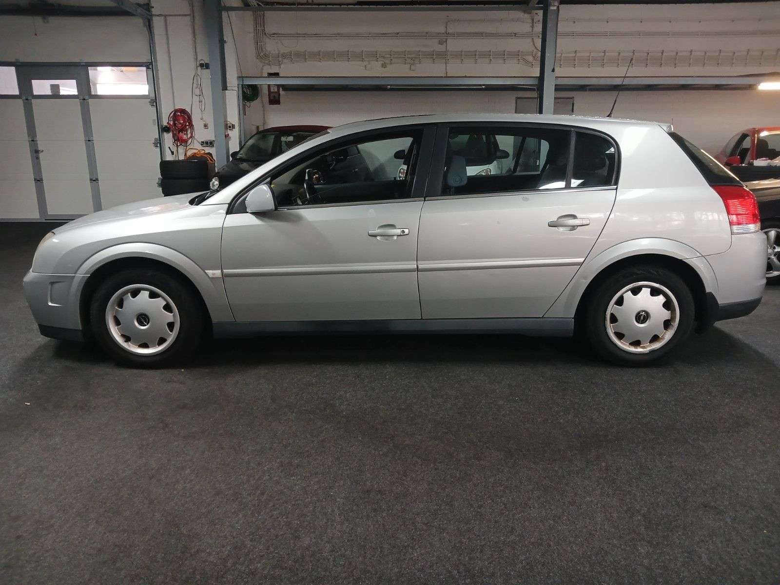 Second hand Opel Signum 2.2