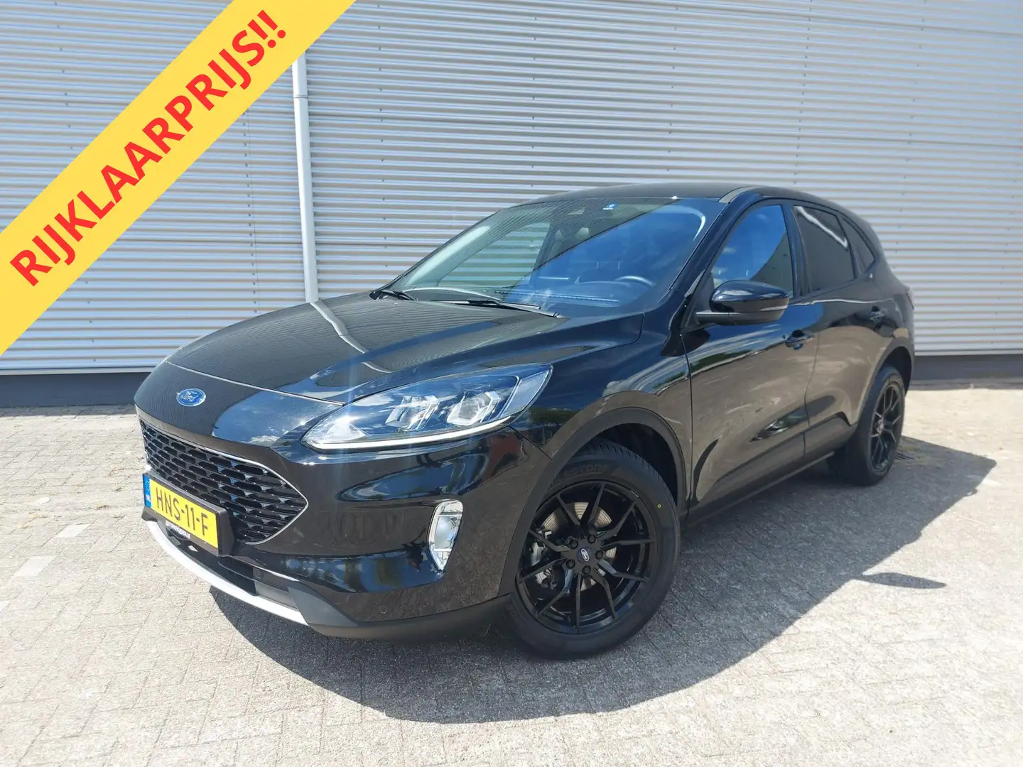 Ford Kuga 1.5 EcoBoost Titanium,airco,cruise,trekhaak,naviga Zwart - 1