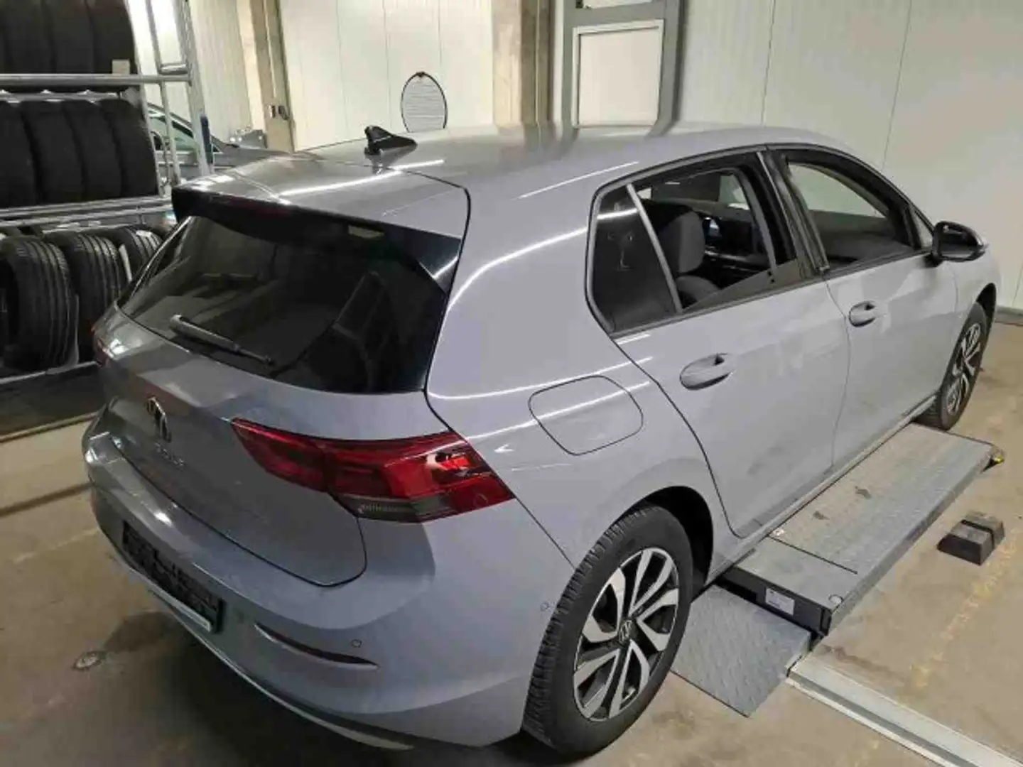 Volkswagen Golf Active 1,5 TSI LED NAVI HUD RFK ACC PDC SHZ Grau - 2