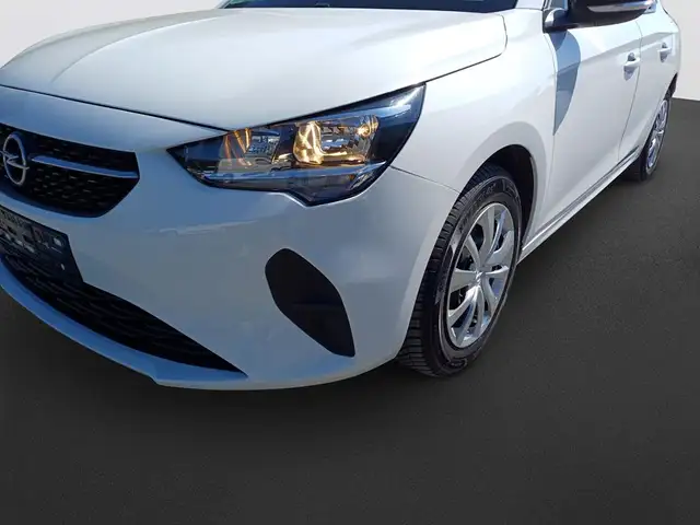 Opel Corsa view 9
