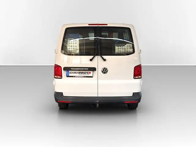 Volkswagen Transporter view 9