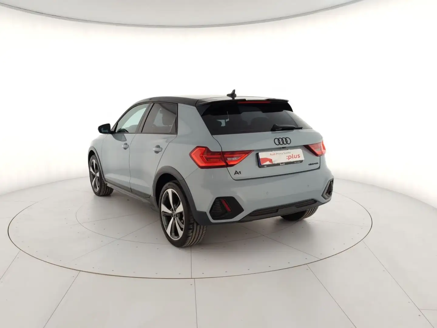 Audi A1 allstreet 30 TFSI S tronic Identity Contrast Gris - 2