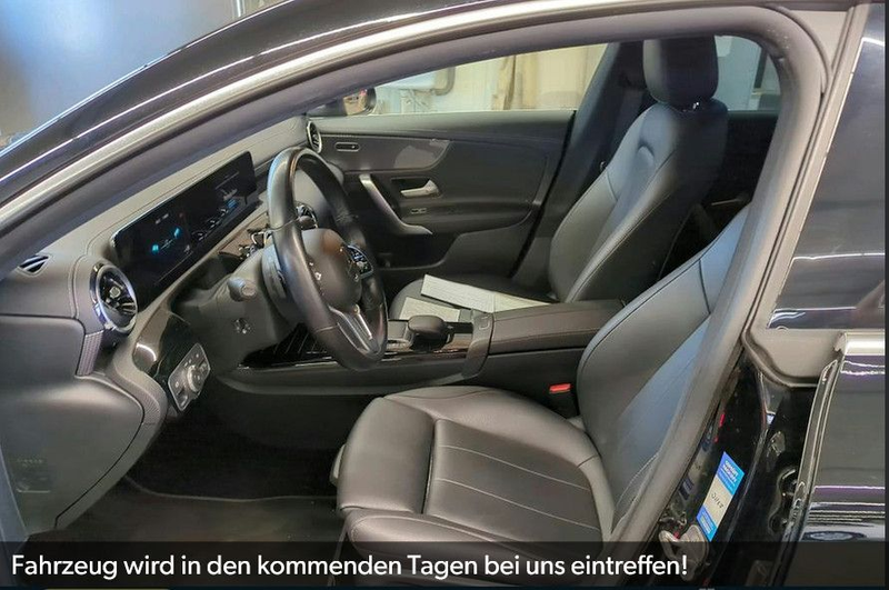 Mercedes-Benz CLA 200 DCT*PROGRESSIVE*PANO*KEYLESS* — photo 3