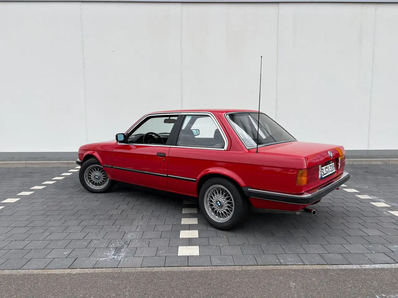 BMW 318i, foto 3