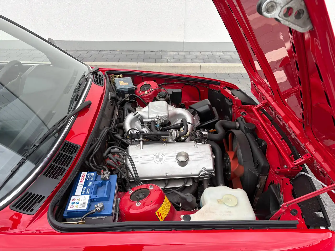 BMW 318i, foto 12
