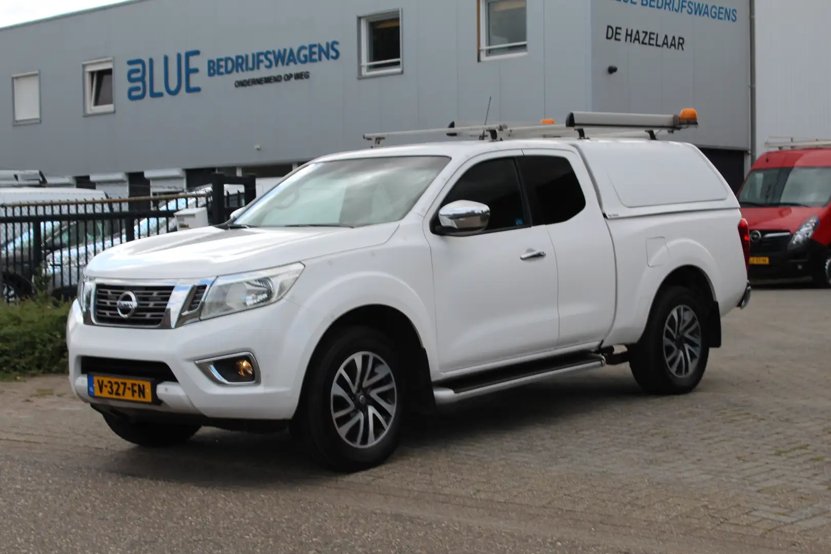 Nissan Navara NP300 2.3 dCi 120KW E6 4WD N-Connecta King Cab ✓ 3 Blanc - 1