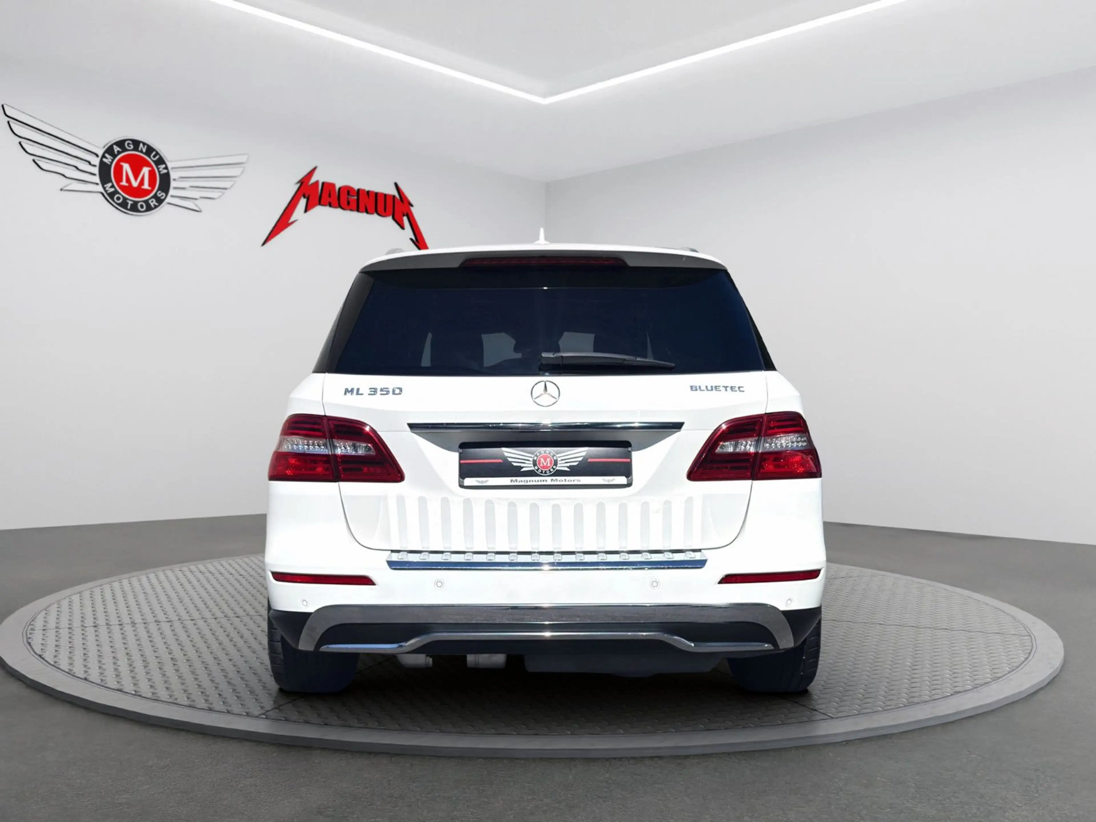 Mercedes-Benz ML 350 CDI V6 4MATIC*Leder*Bi-Xenon*360°*Schieb.* — photo 9