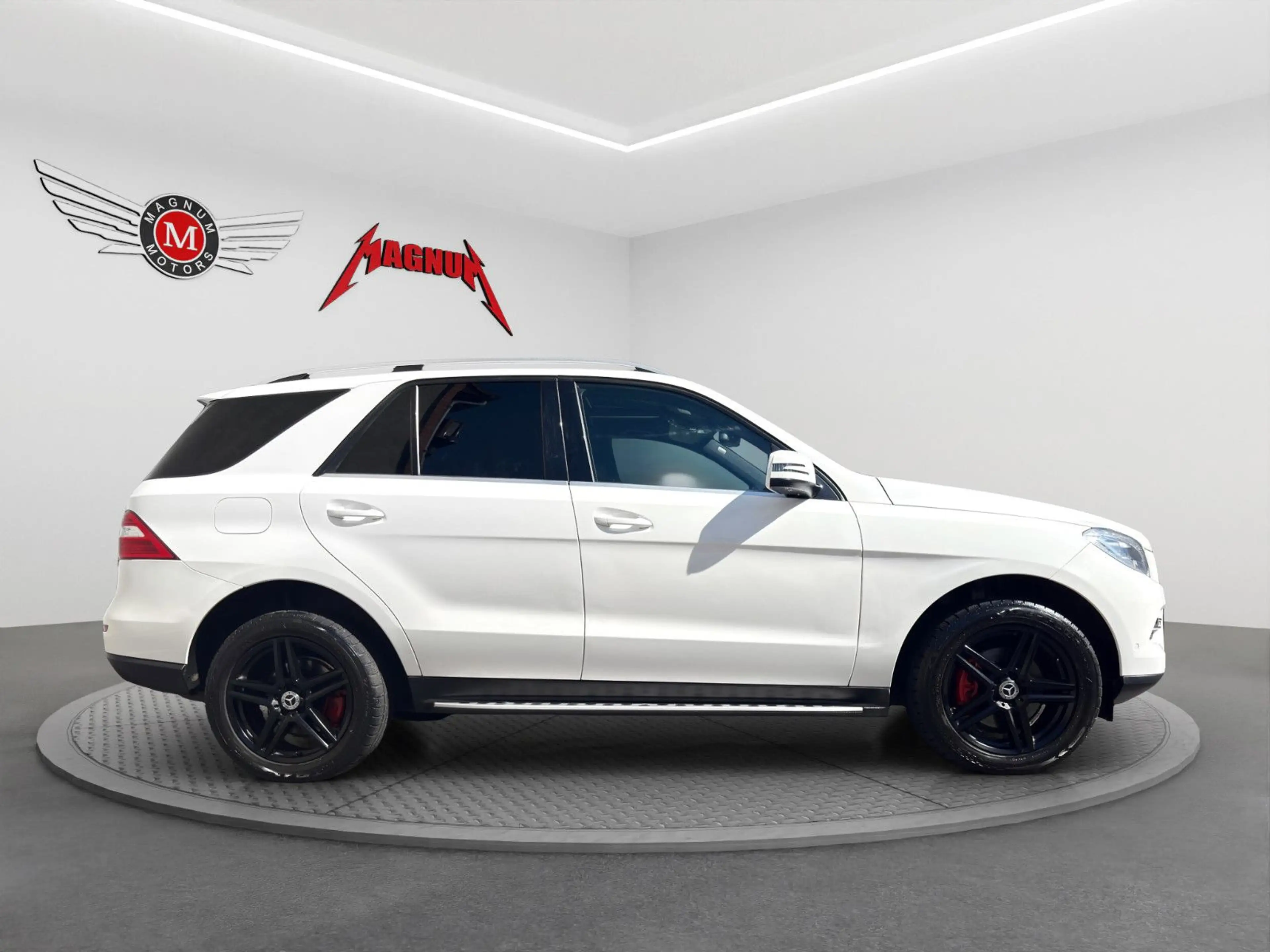 Mercedes-Benz ML 350 CDI V6 4MATIC*Leder*Bi-Xenon*360°*Schieb.* — photo 7