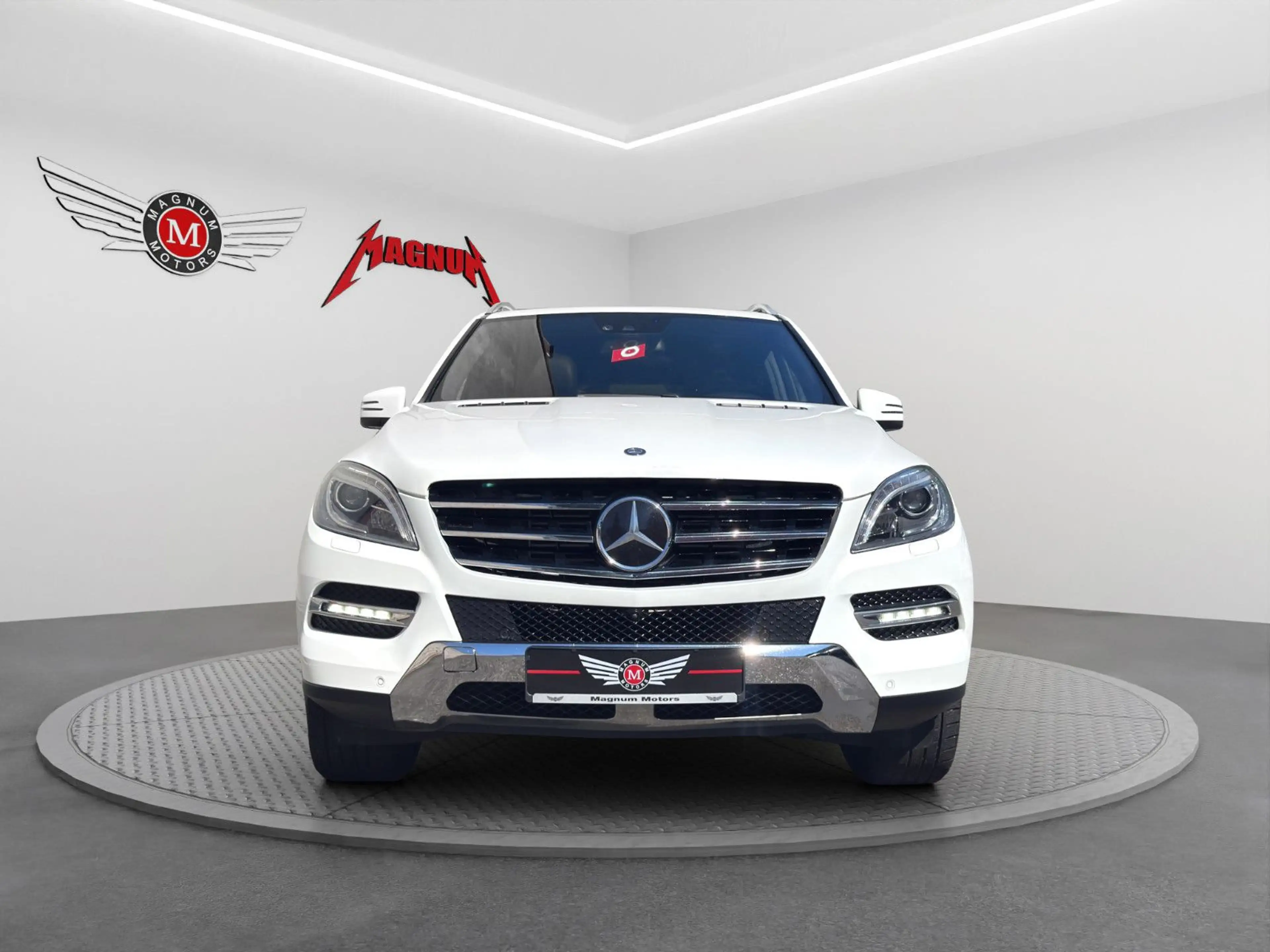 Mercedes-Benz ML 350 CDI V6 4MATIC*Leder*Bi-Xenon*360°*Schieb.* — photo 8