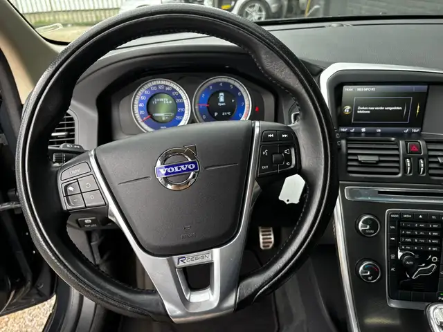 Volvo XC60 view 29