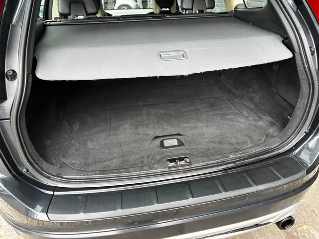 Volvo XC60 view 18