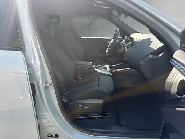 BMW X3 view 11