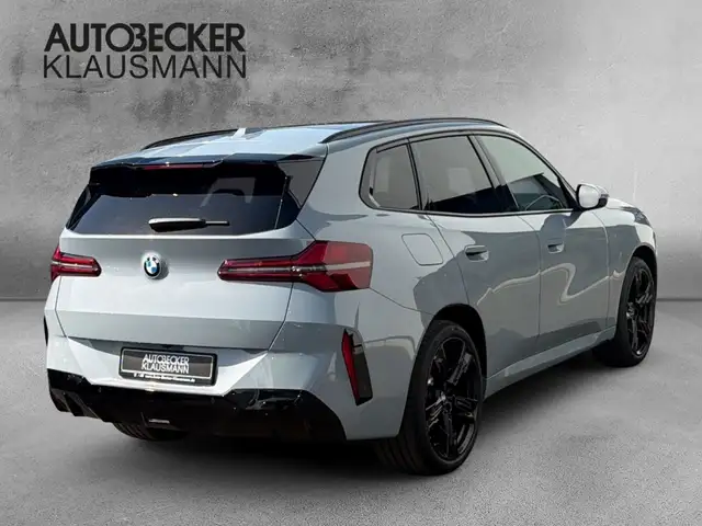 BMW X3 view 2