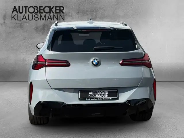 BMW X3 view 6