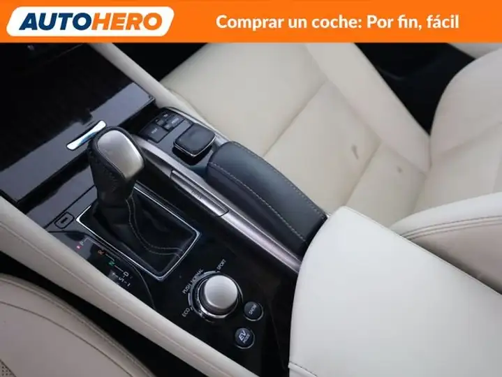 Lexus GS300 2018, foto 33
