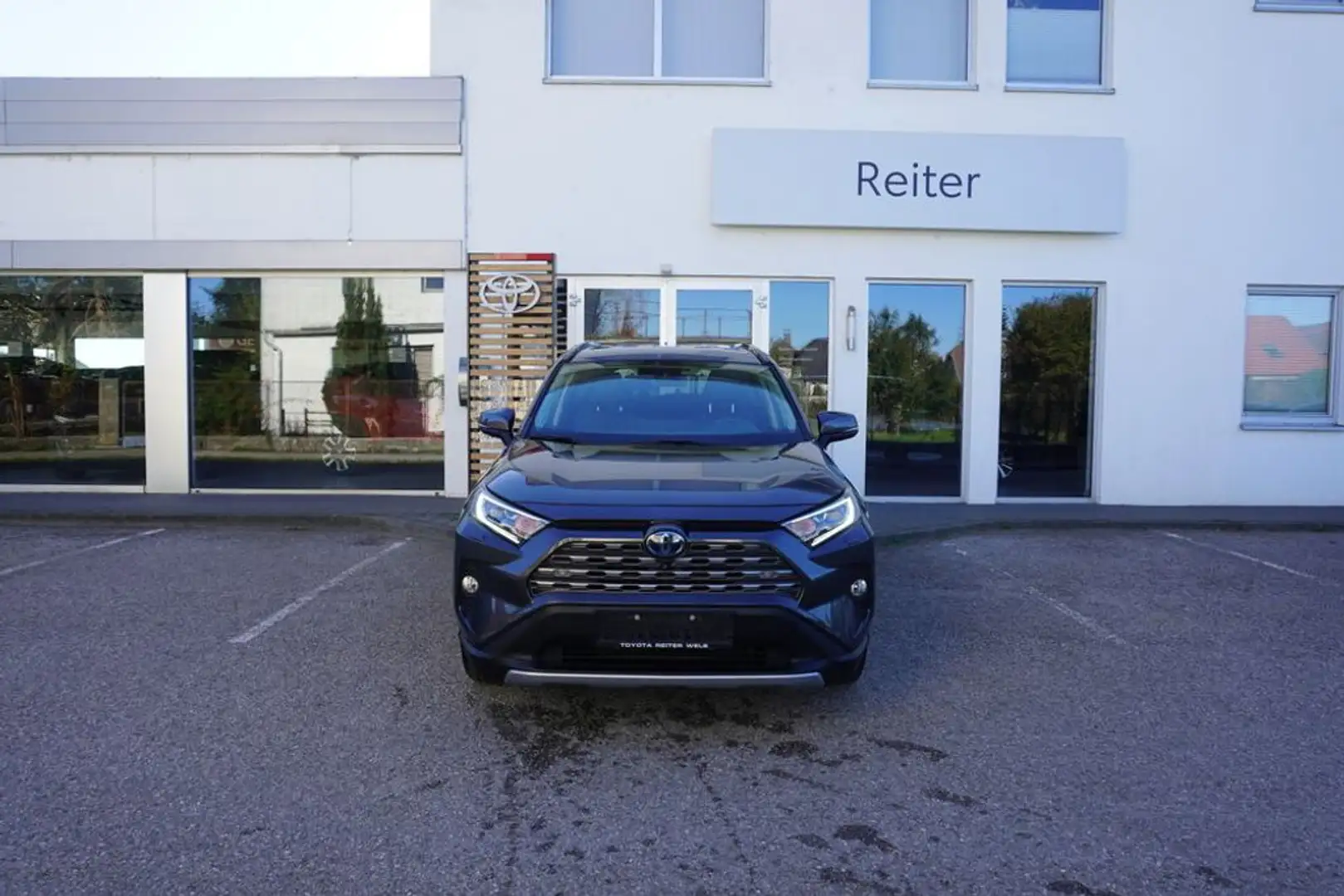 Toyota Sonstige 2,5 Hybrid VIP AWD *AHK* Grau - 1