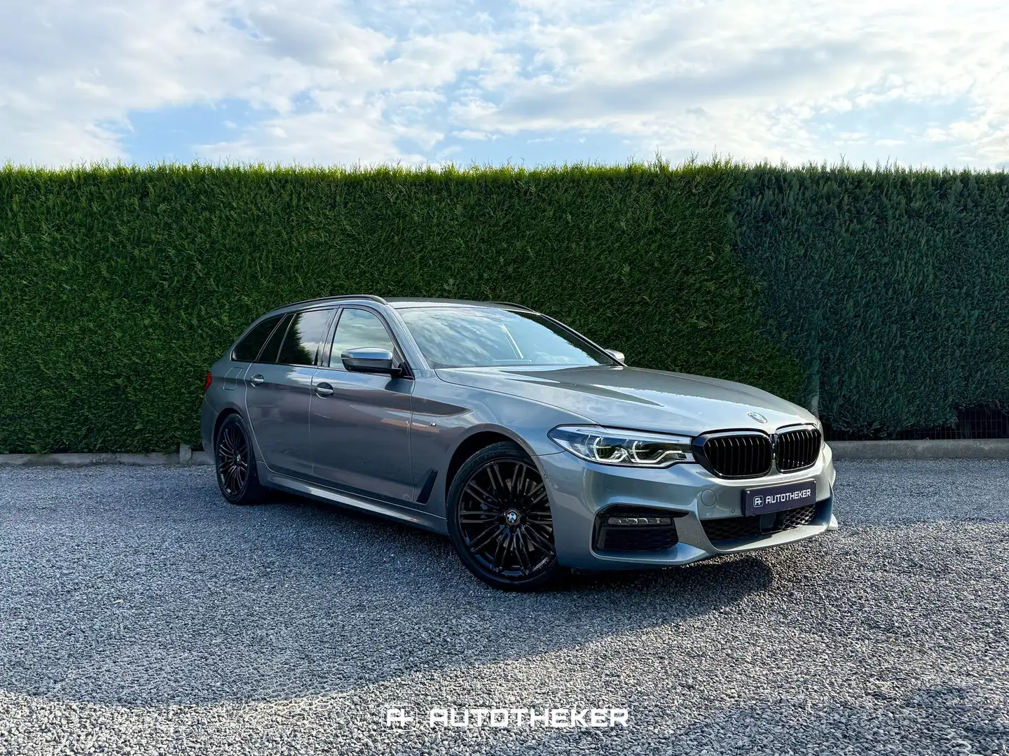 BMW 530 M Sport | 360° | Trekhaak | Head-up | Alu 19'' Gris - 1