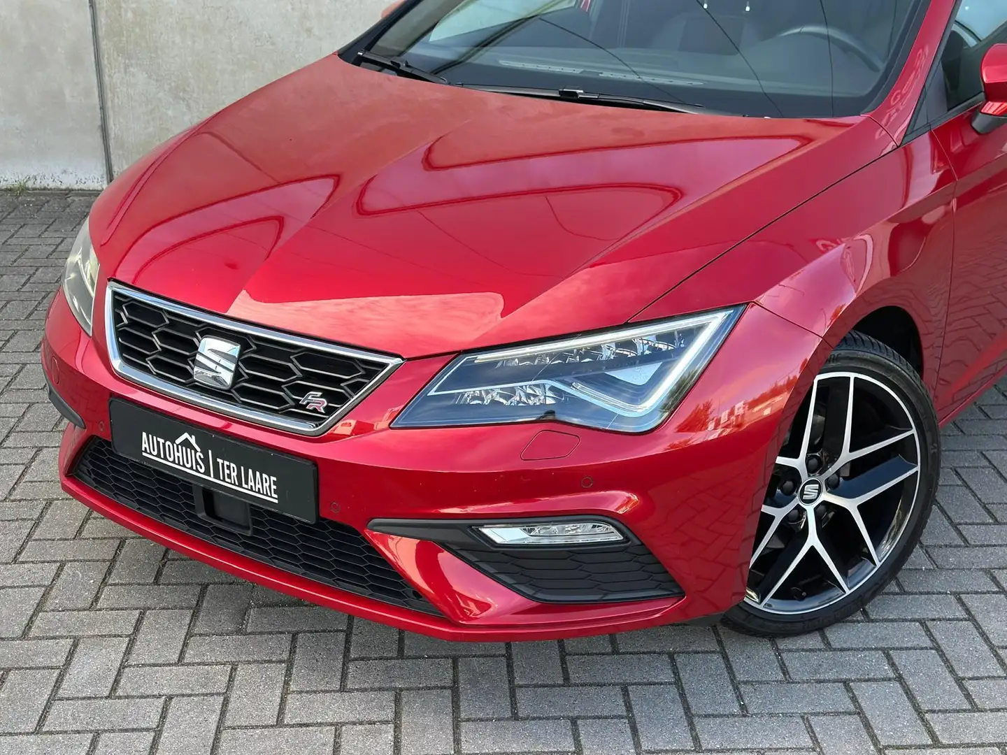 SEAT Leon 1.5 TSI FR Ultimate Edition DSG Pano Virtual Beats Rot - 2