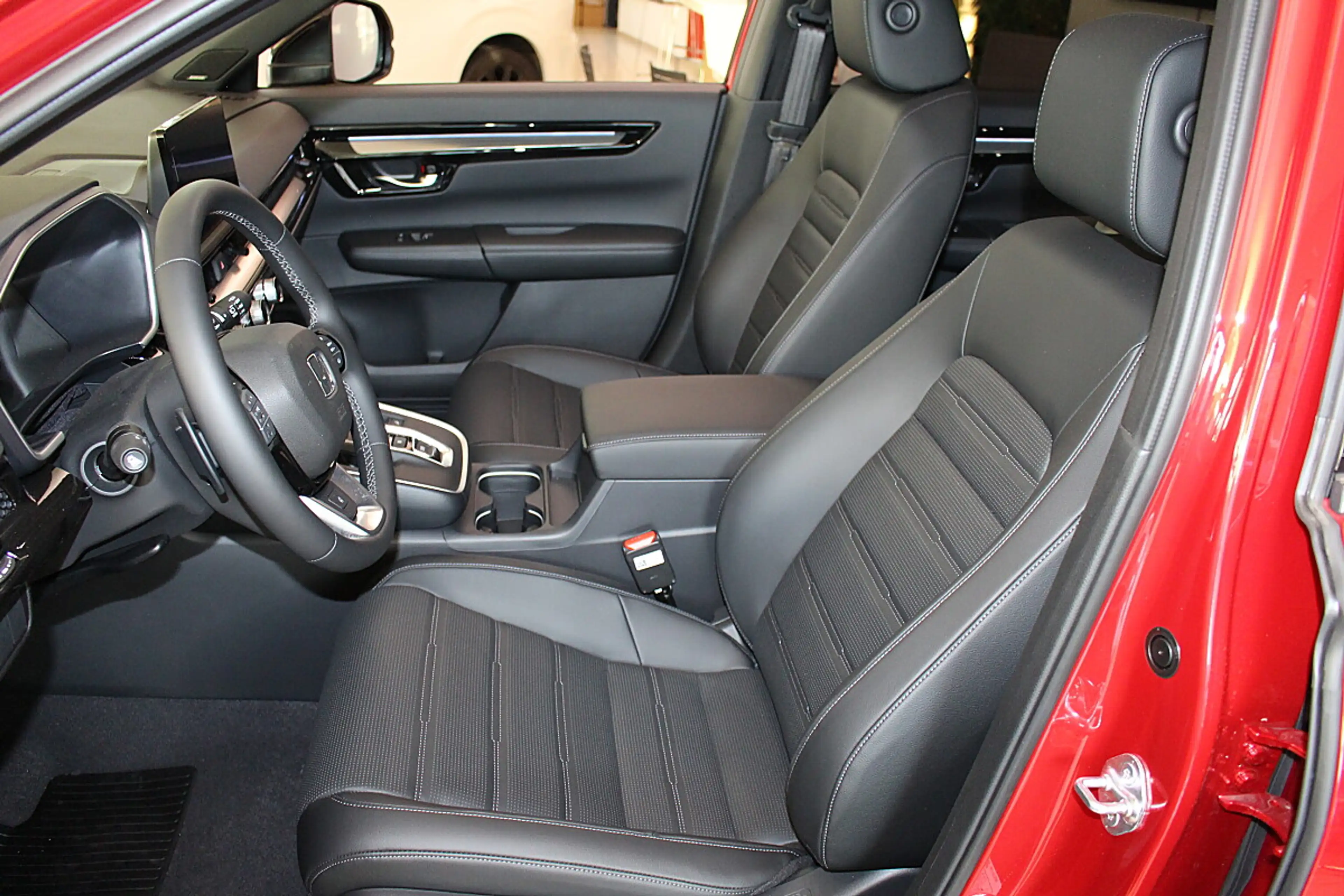 Honda CR-V 2,0 i-MMD e:HEV Advance AWD Aut. — photo 10