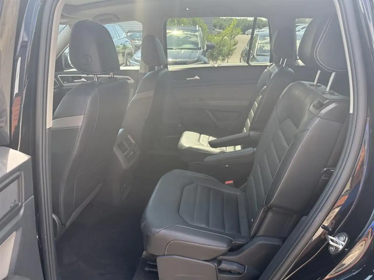 Volkswagen Atlas снимка Volkswagen Atlas