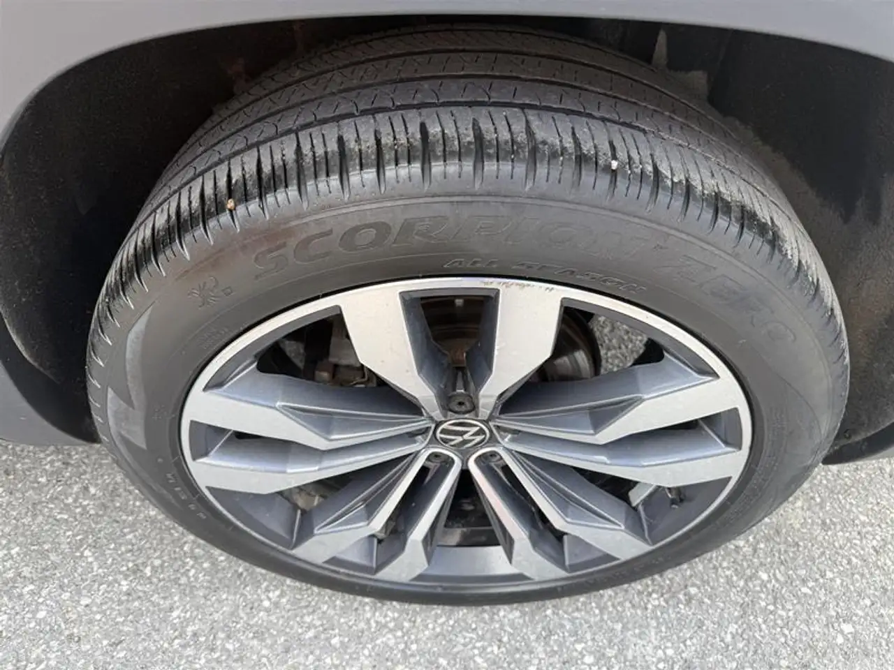Volkswagen Atlas снимка Volkswagen Atlas