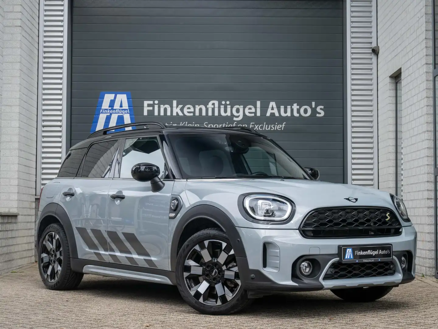 MINI Cooper SE Countryman 2.0 ALL4 BTW |Pano |Head-up |Memory |H.K audio |AC Šedá - 1