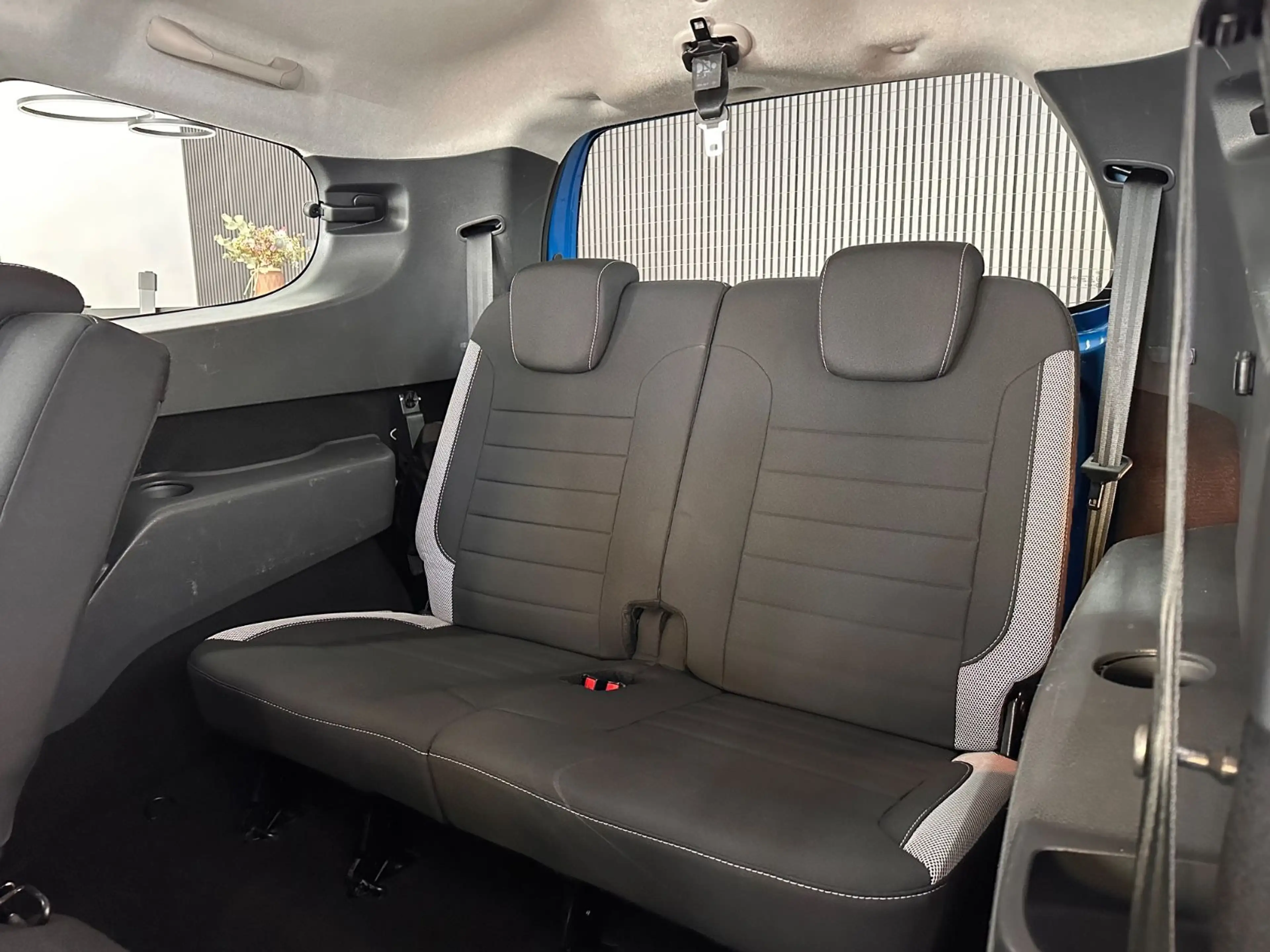 Dacia Lodgy 1.3 TCe*7.Sitze*Tempomat*Kamera*Klima — photo 16