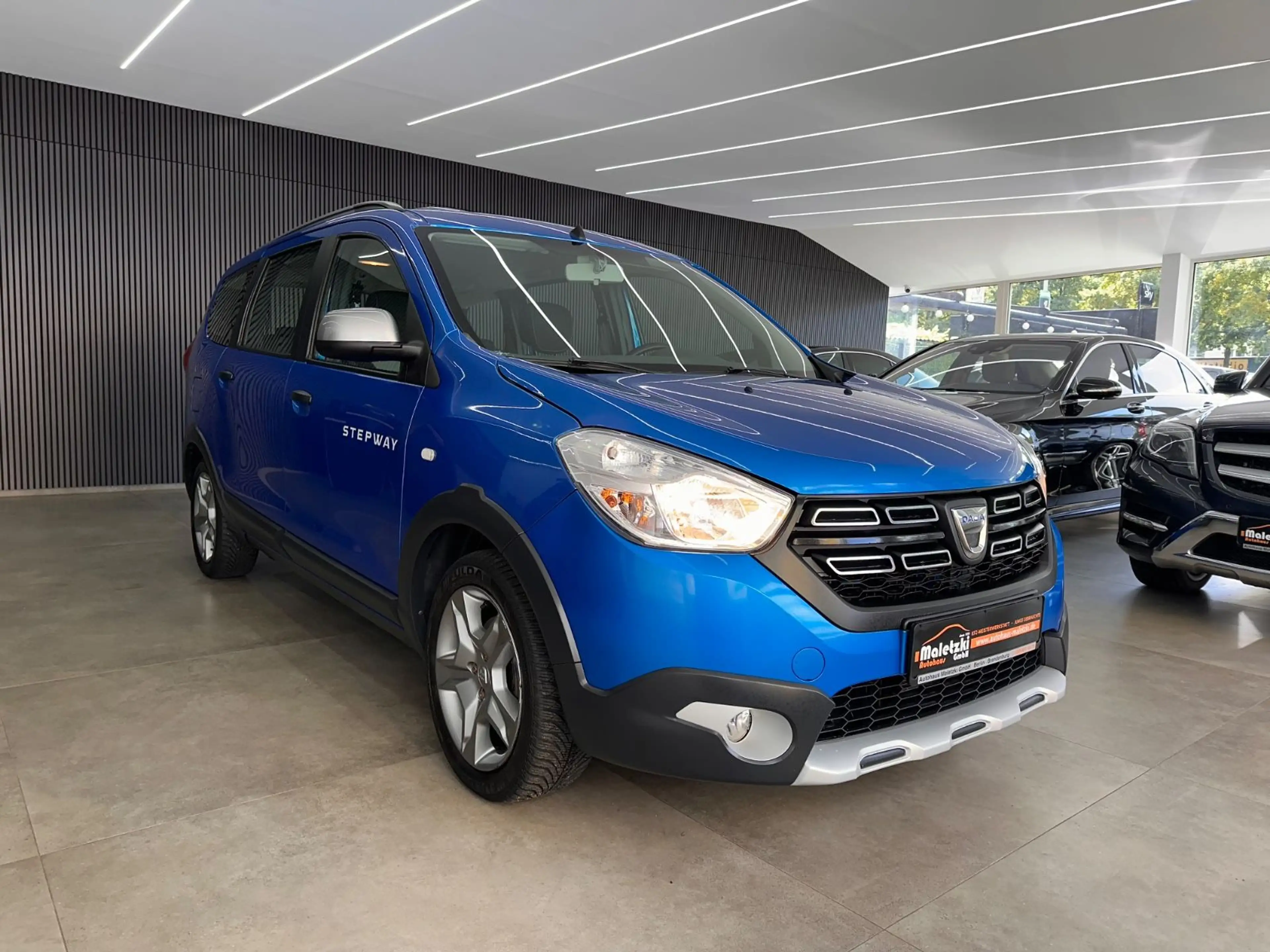 Dacia Lodgy 1.3 TCe*7.Sitze*Tempomat*Kamera*Klima — photo 33