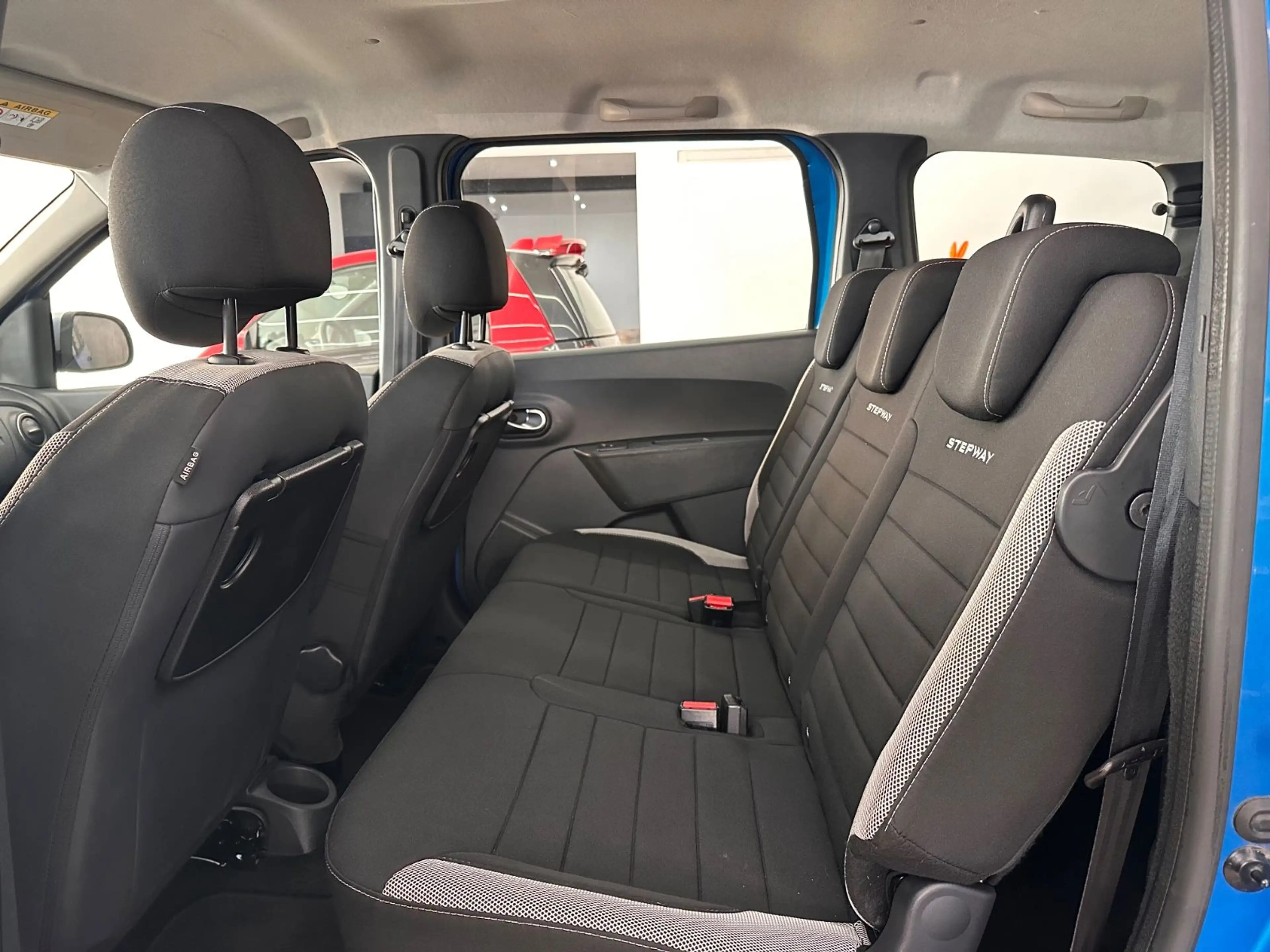 Dacia Lodgy 1.3 TCe*7.Sitze*Tempomat*Kamera*Klima — photo 18