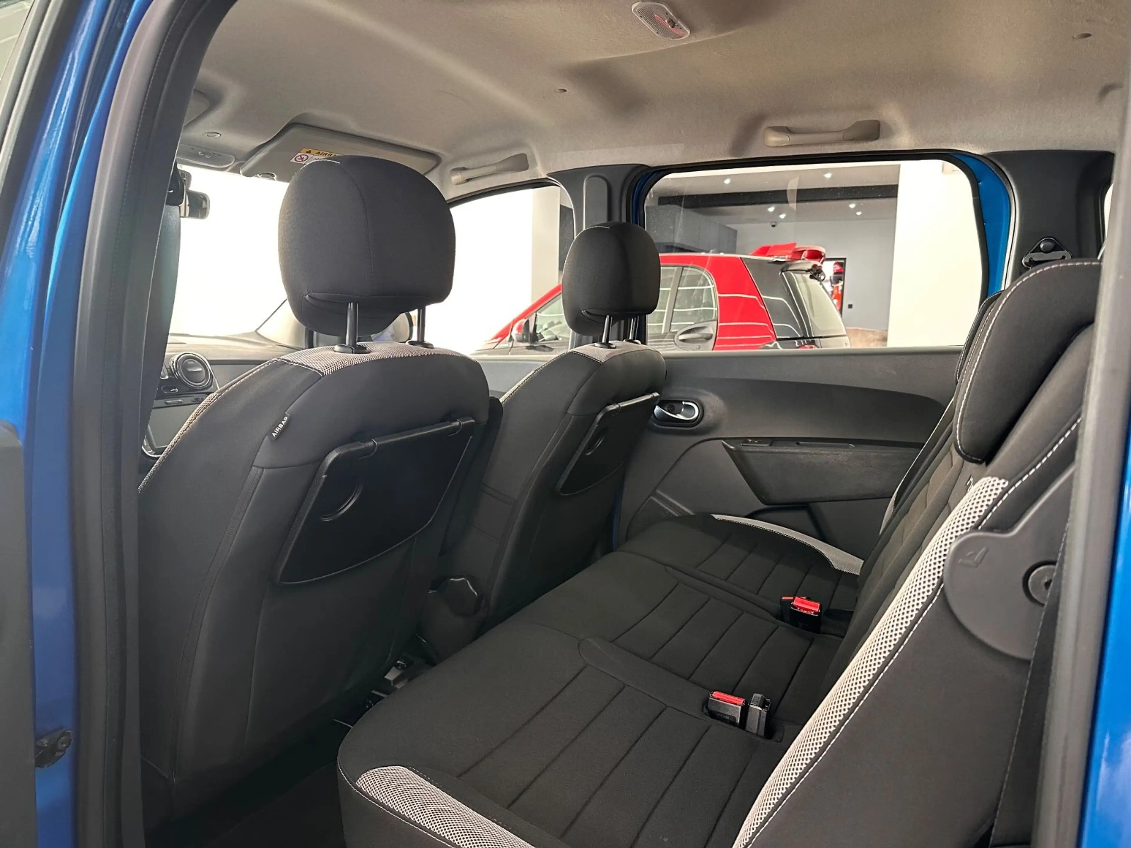 Dacia Lodgy 1.3 TCe*7.Sitze*Tempomat*Kamera*Klima — photo 17