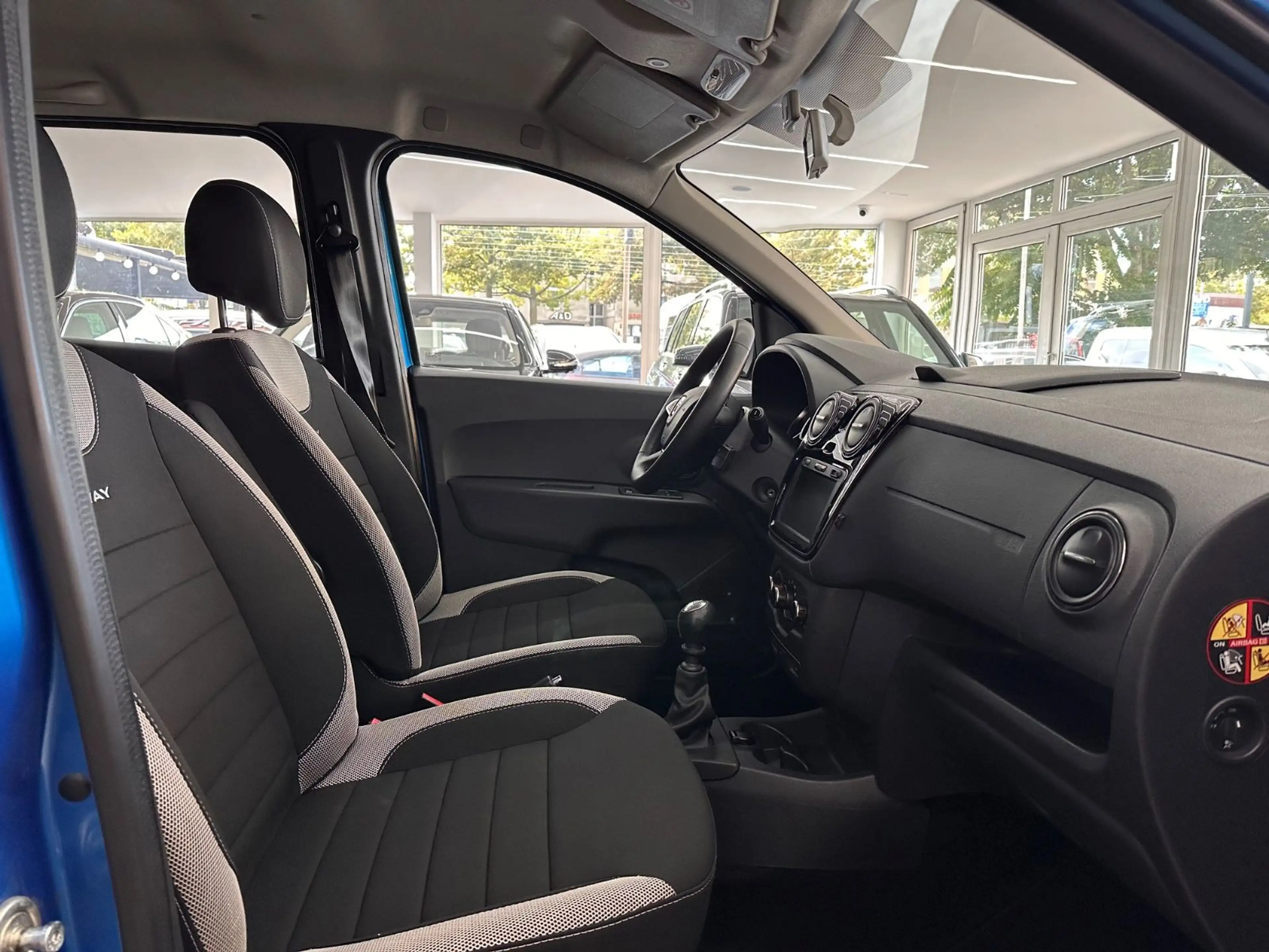 Dacia Lodgy 1.3 TCe*7.Sitze*Tempomat*Kamera*Klima — photo 8