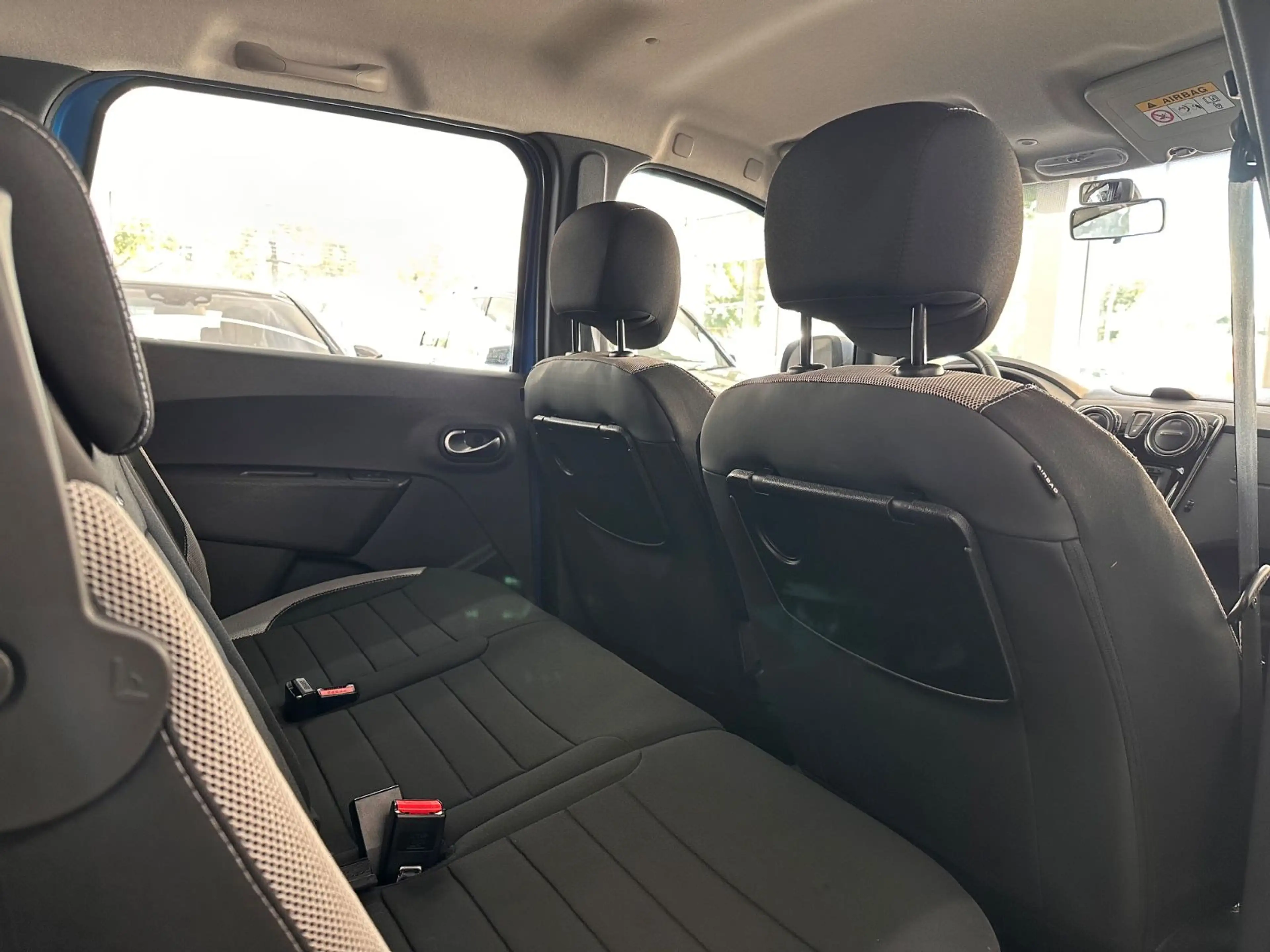 Dacia Lodgy 1.3 TCe*7.Sitze*Tempomat*Kamera*Klima — photo 10