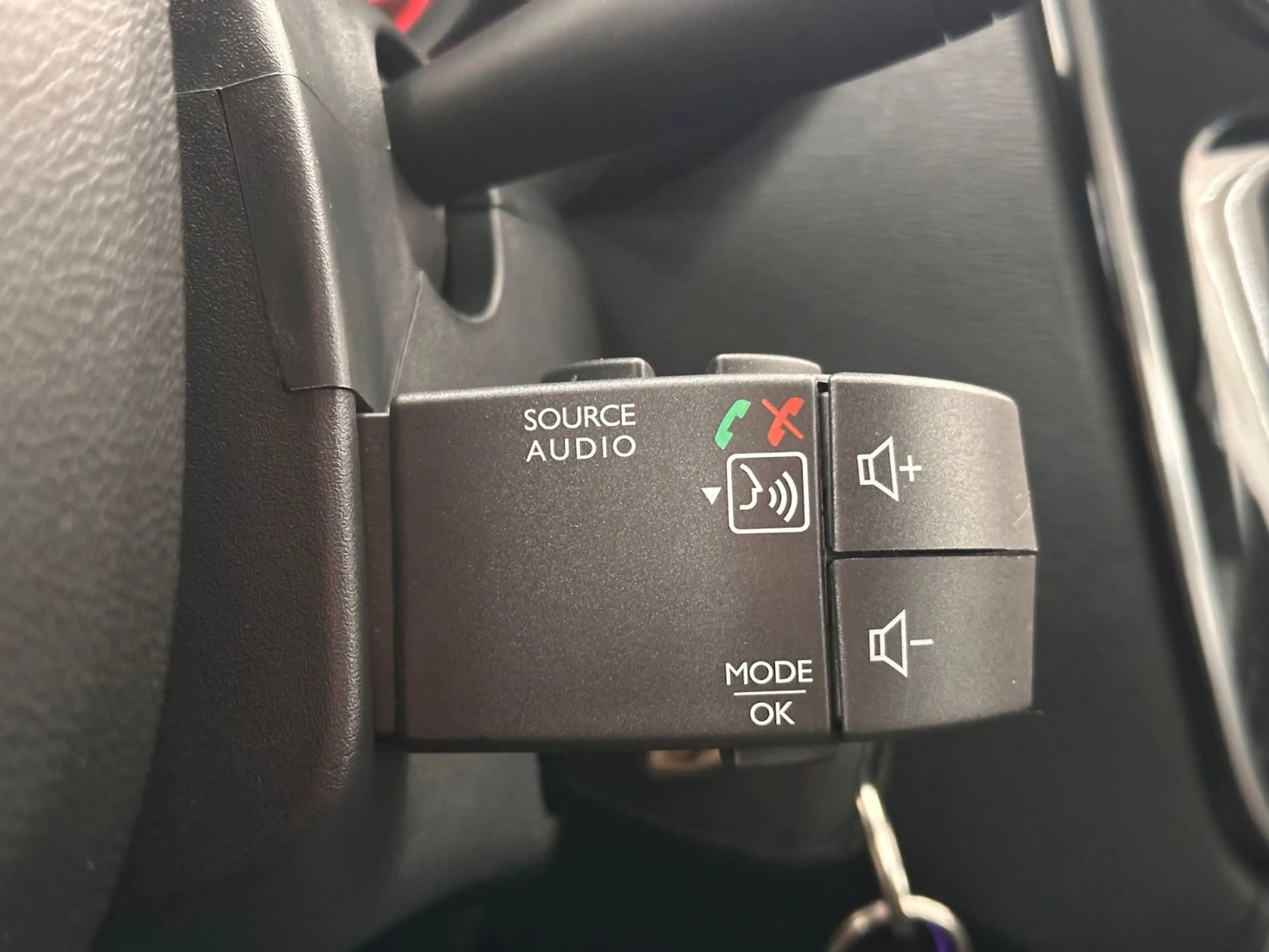 Dacia Lodgy 1.3 TCe*7.Sitze*Tempomat*Kamera*Klima — photo 25