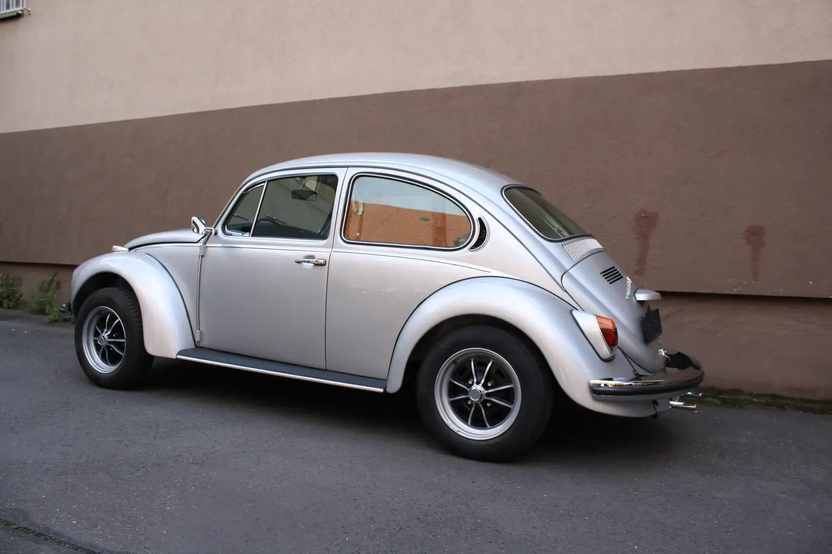 Volkswagen Käfer 1302 LS Gümüş rengi - 2