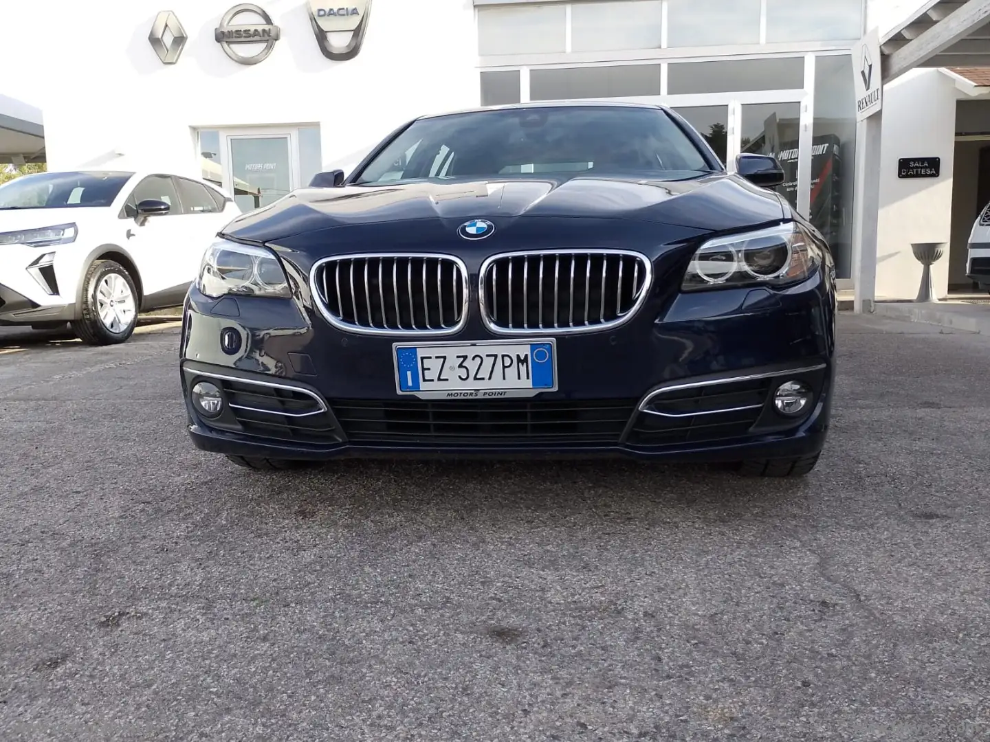 BMW 525 525d xDrive Touring Luxury Bleu - 2
