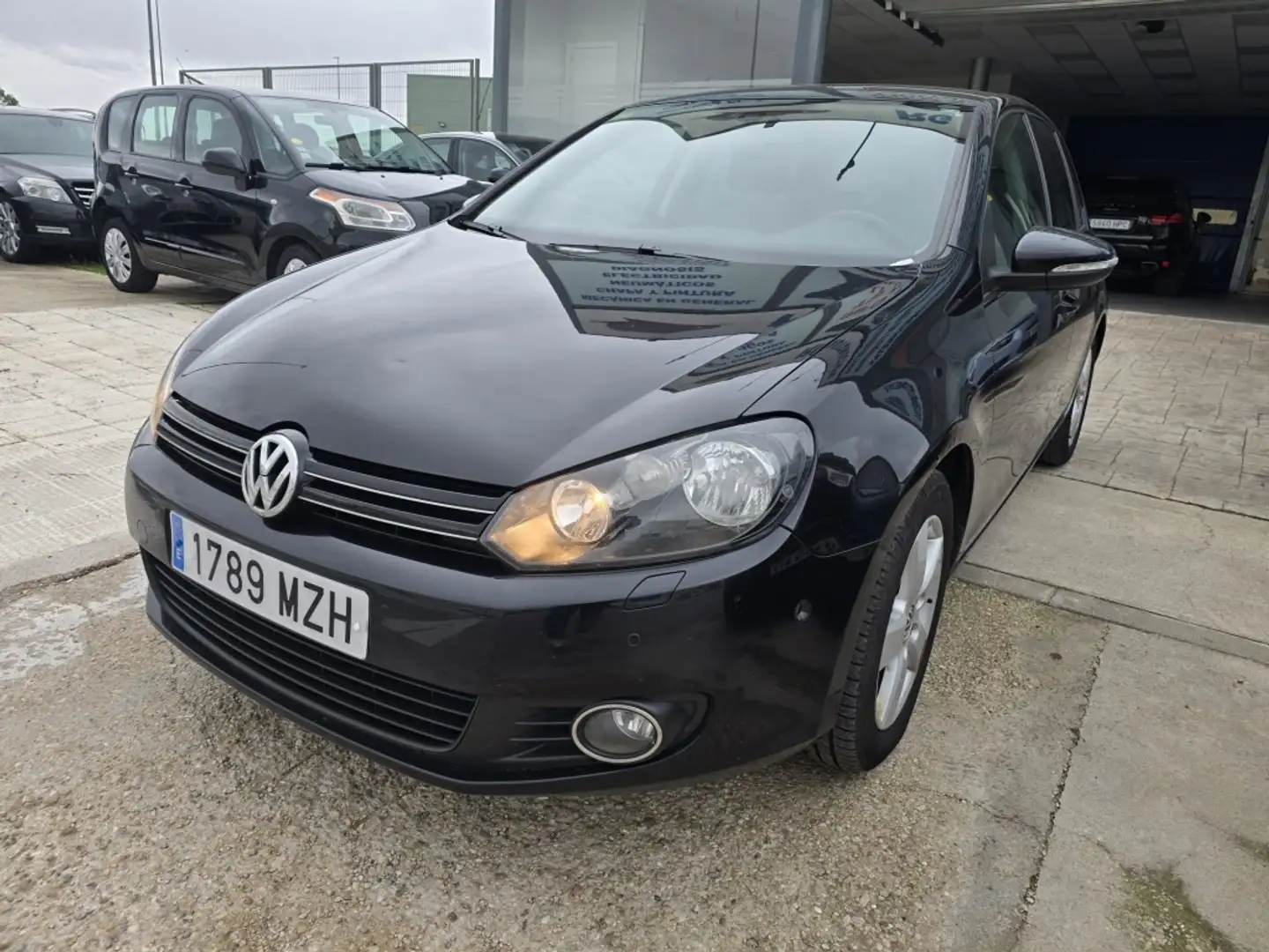 Volkswagen Golf 2.0TDI CR Advance 140 Negro - 1