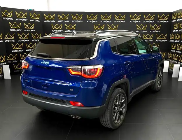 Jeep Compass view 4