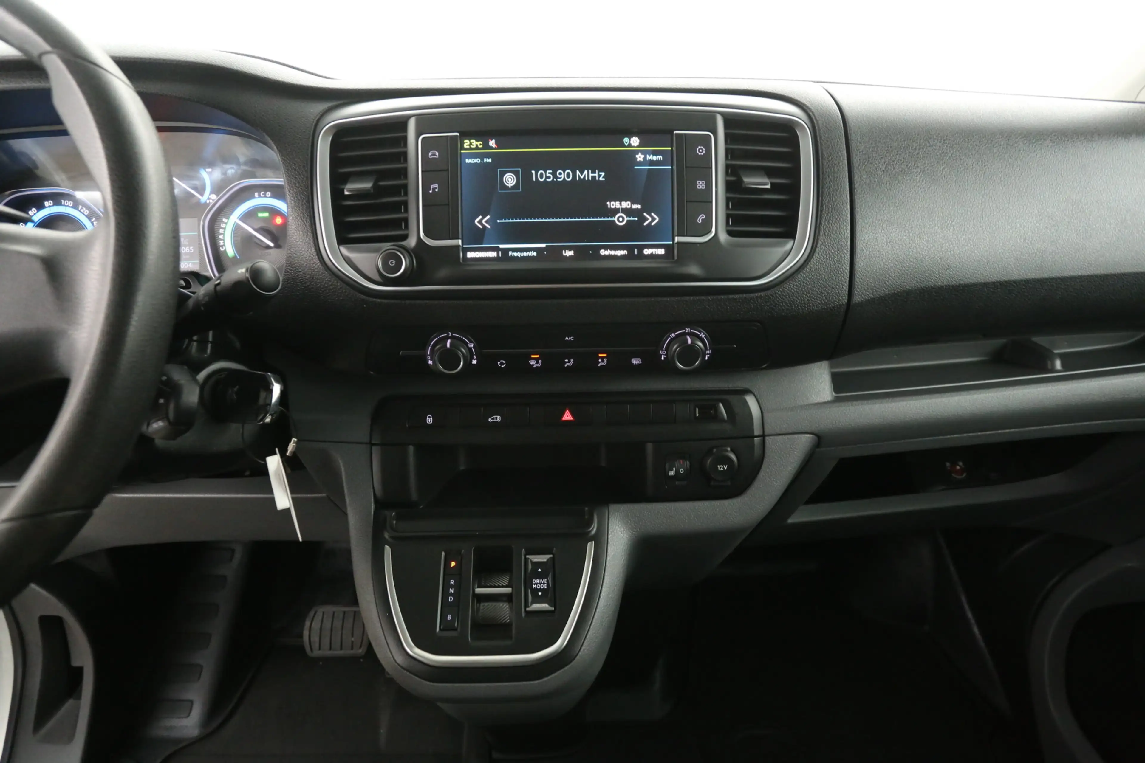 Peugeot e-Expert 75 kWh L2H1 | Snelladen | SOH 91% | Airco | Camera — photo 13