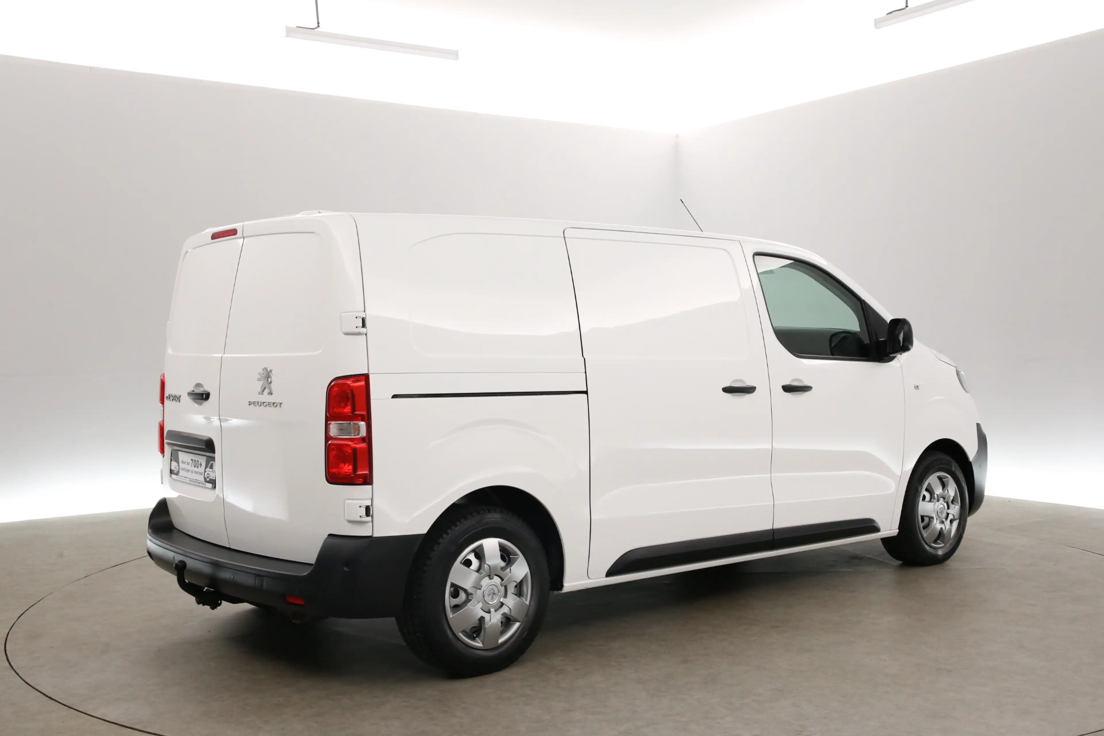 Peugeot e-Expert 75 kWh L2H1 | Snelladen | SOH 91% | Airco | Camera — photo 29