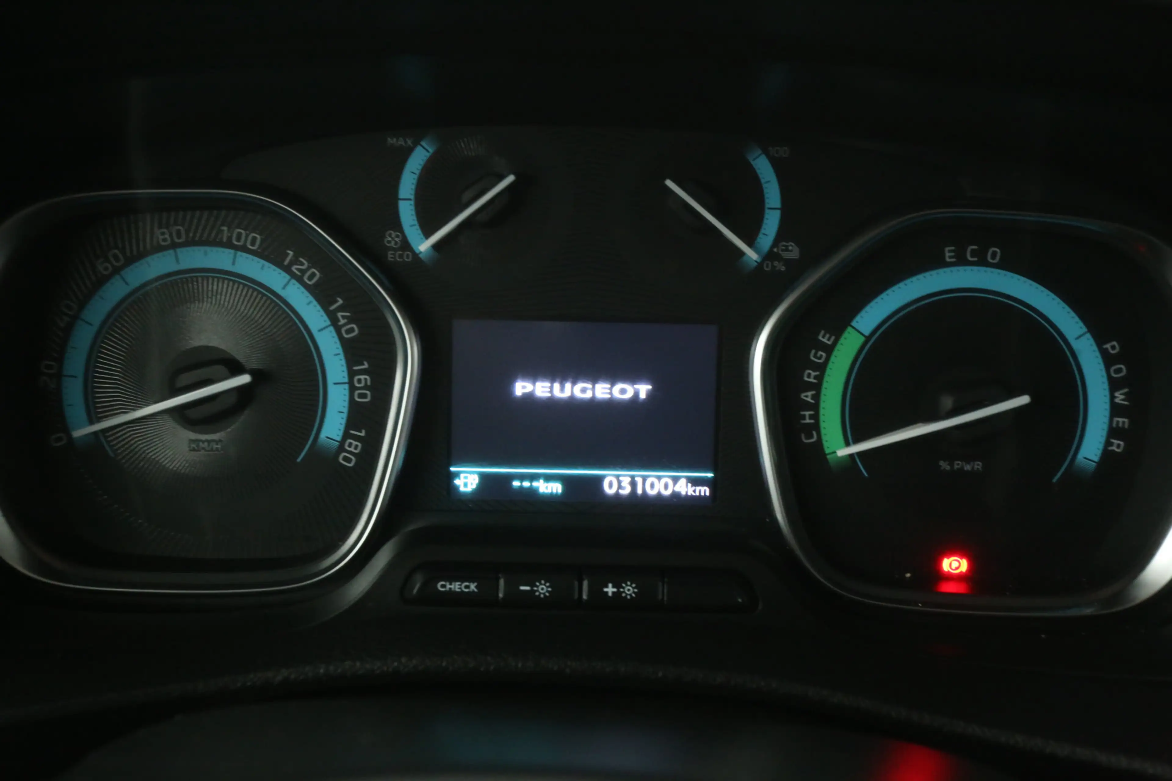 Peugeot e-Expert 75 kWh L2H1 | Snelladen | SOH 91% | Airco | Camera — photo 14