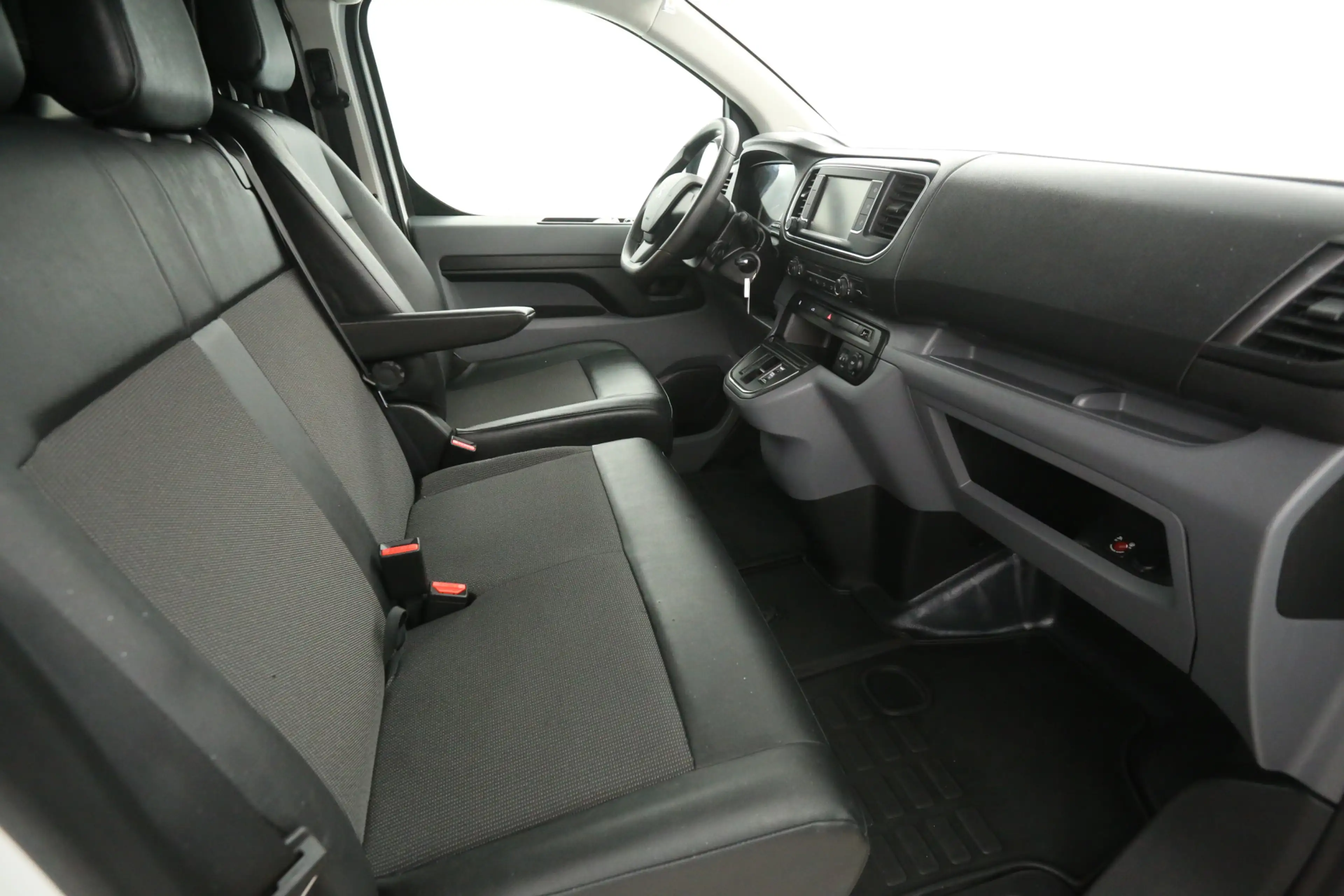 Peugeot e-Expert 75 kWh L2H1 | Snelladen | SOH 91% | Airco | Camera — photo 25